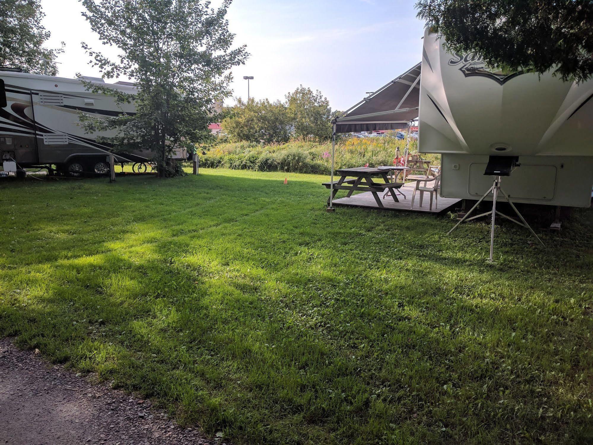 Franklin Motel, Tent & Trailer Park North Bay Exterior foto